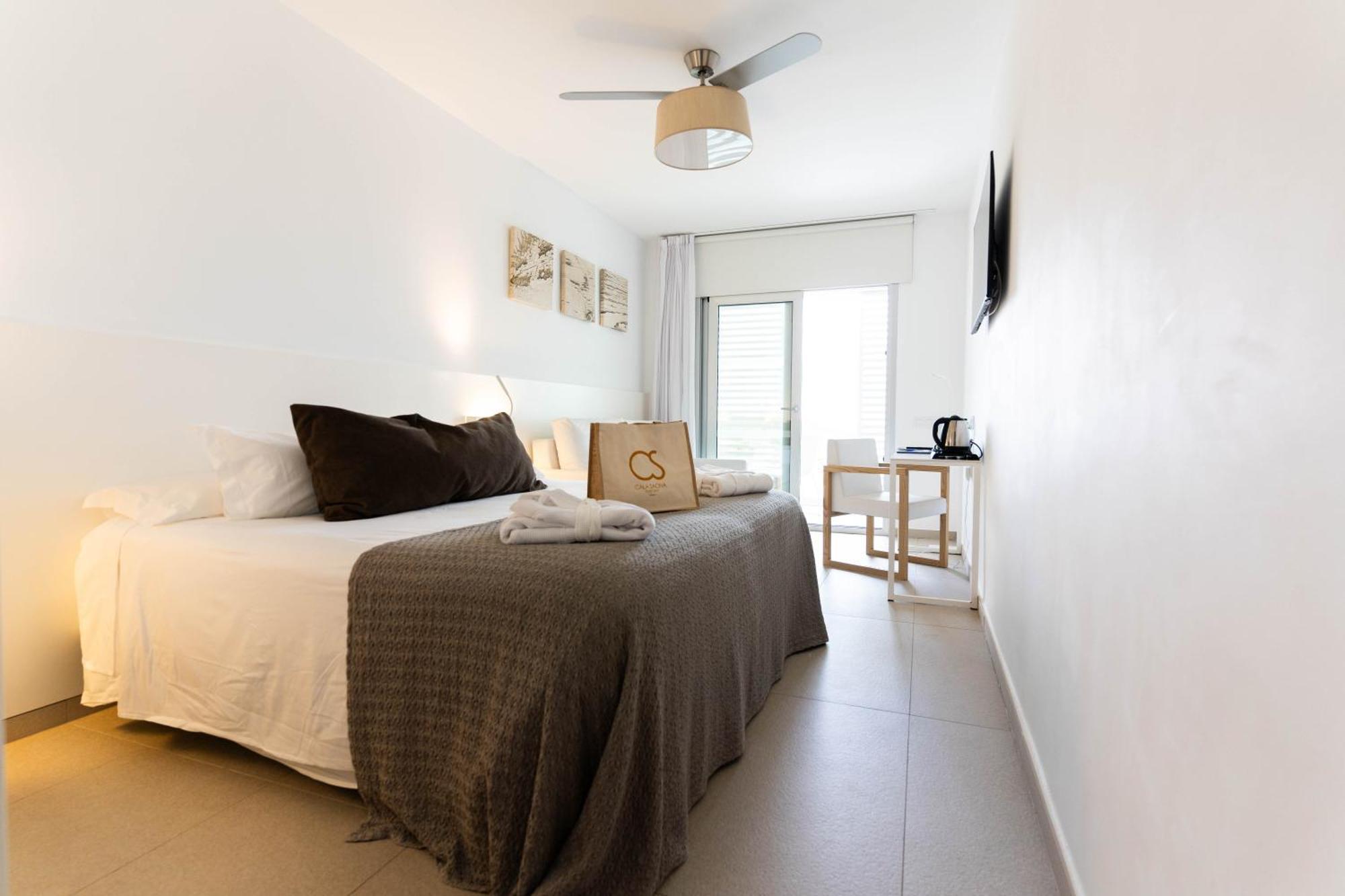 & 4* Cala Saona