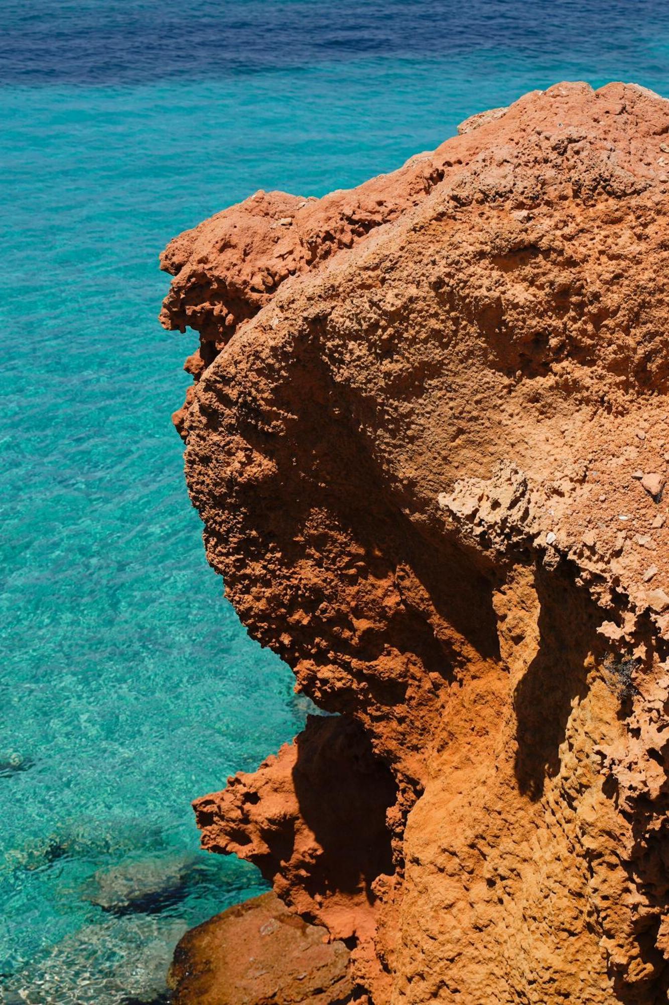 & Cala Saona