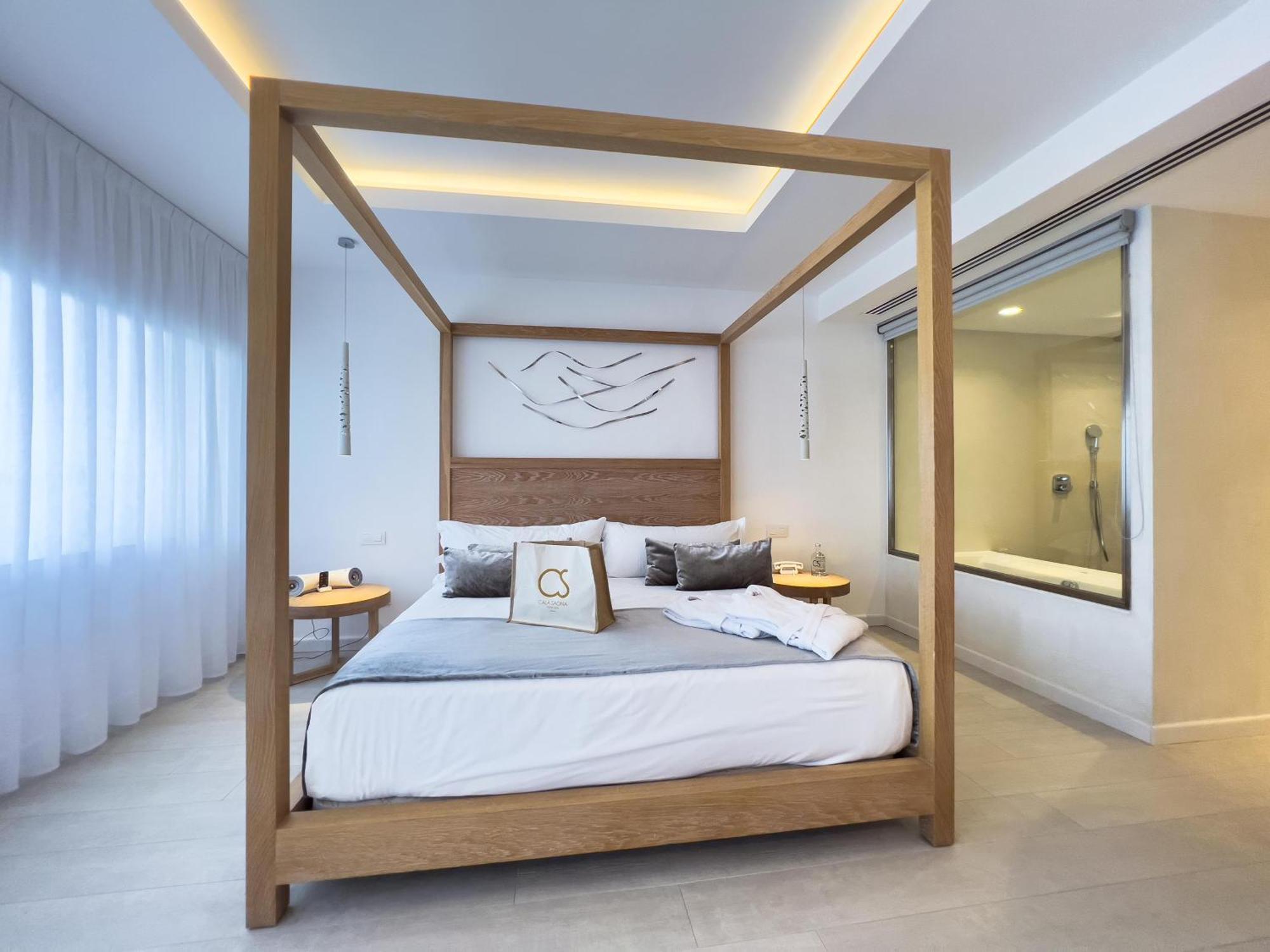 & Hotel Cala Saona