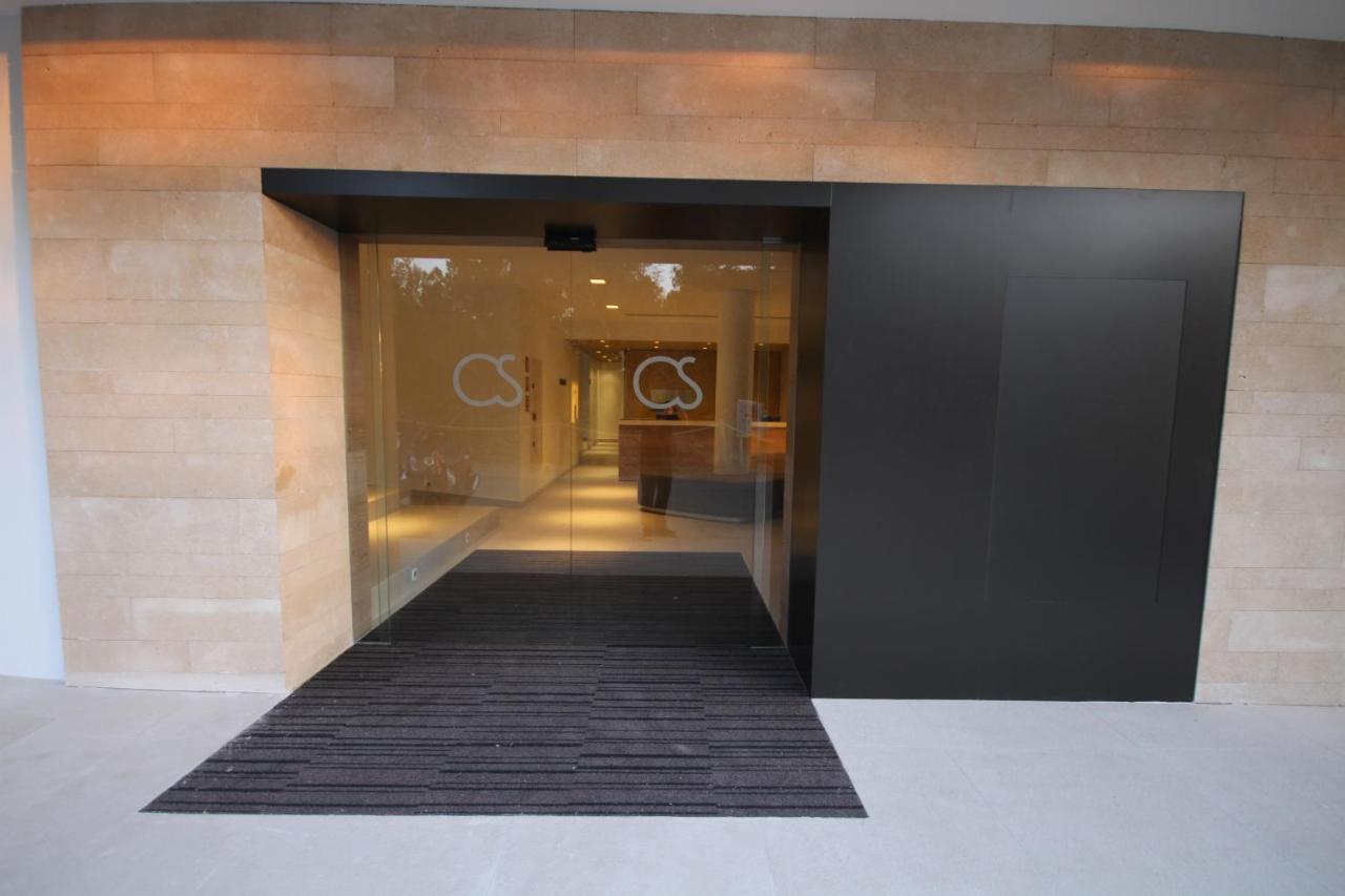 & Hotel